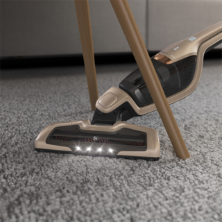 Electrolux - Baterijski štapni usisivači - EER77SSM