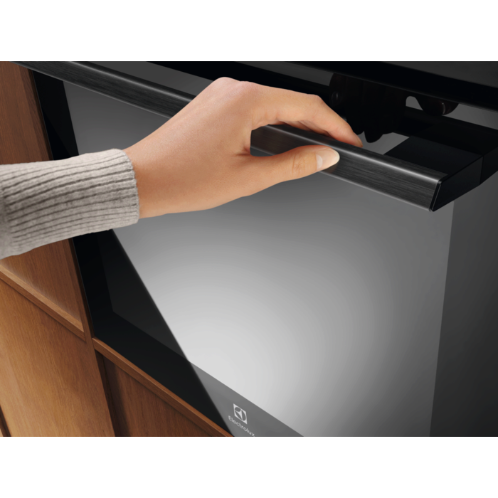 Electrolux - Pyrolytic oven - LOE8P39Z