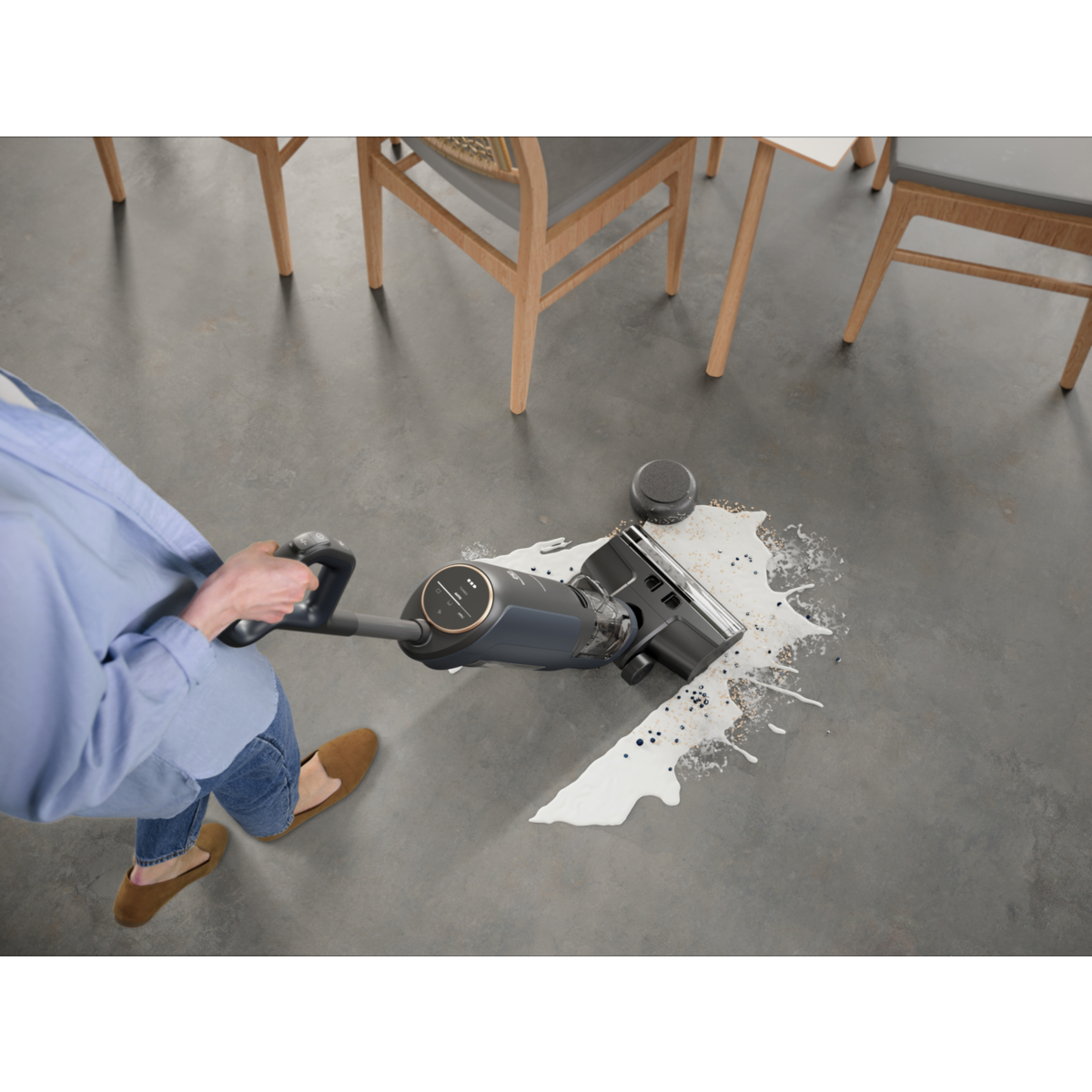 Electrolux - Wet&Dry bežični štapni usisivač - EW81U3DB