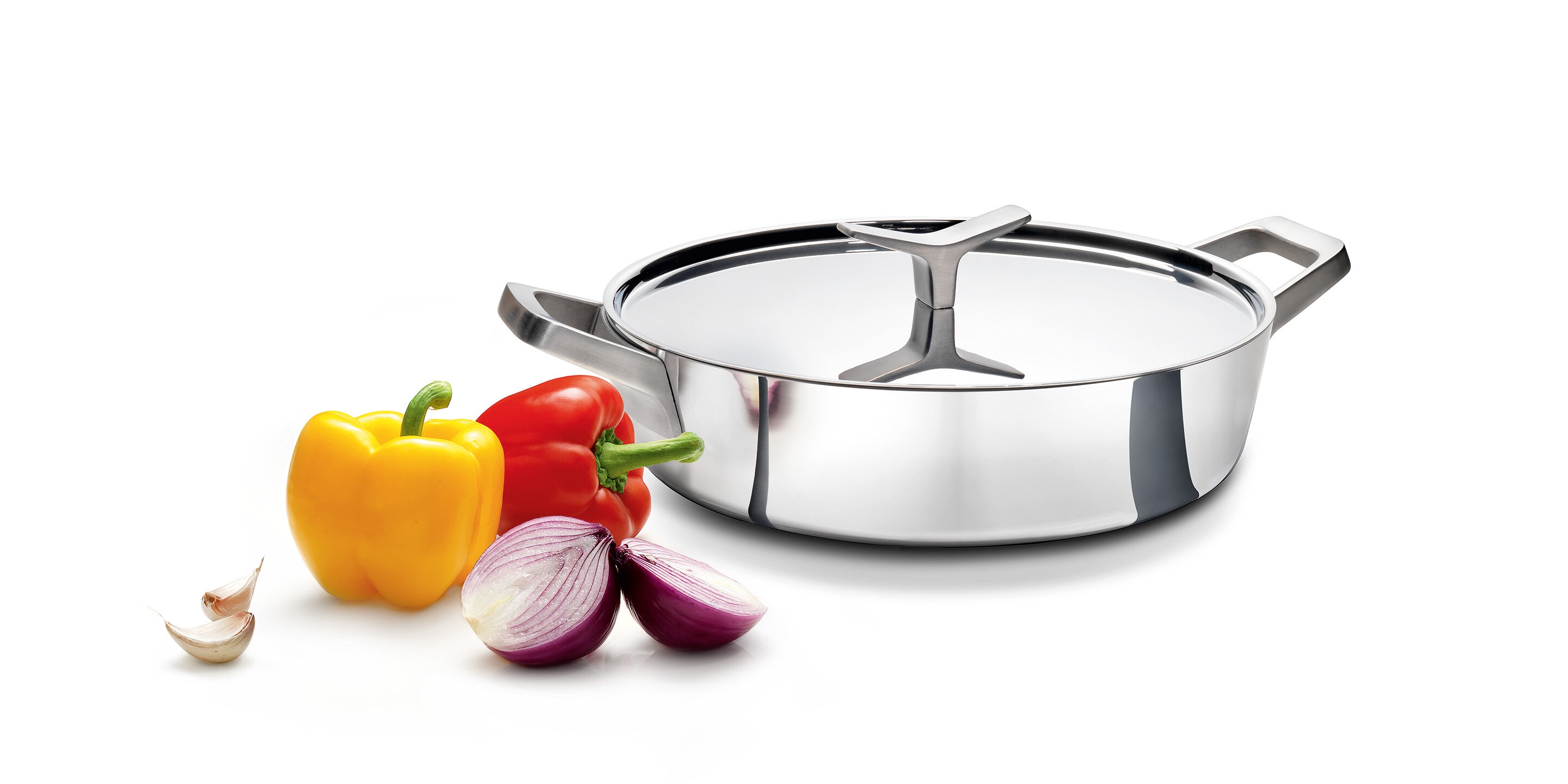 Plitki lonac Low Casserole iz serije Infinite Chef sa paprikom, crnim i belim lukom