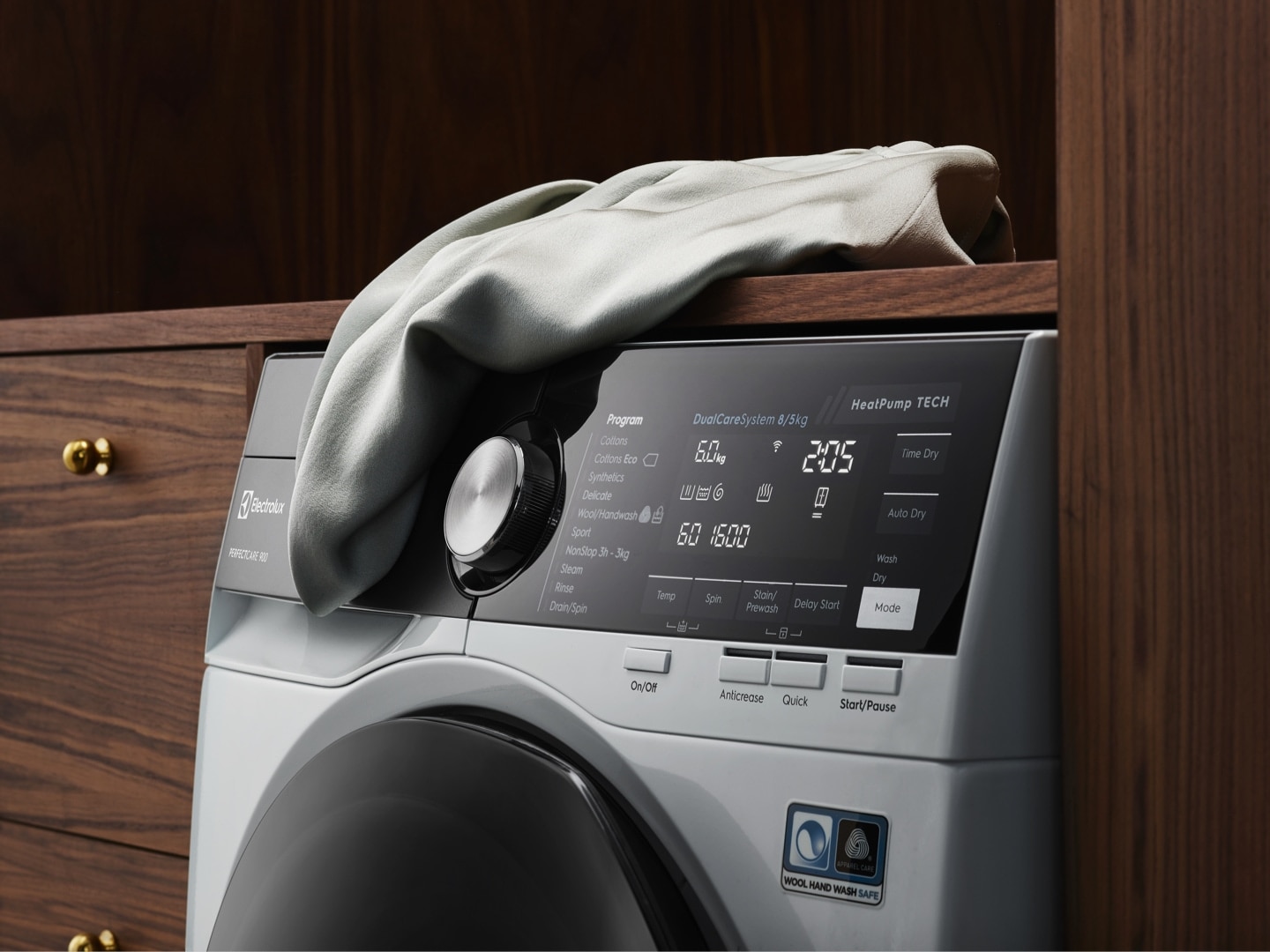 Close-up washing machine