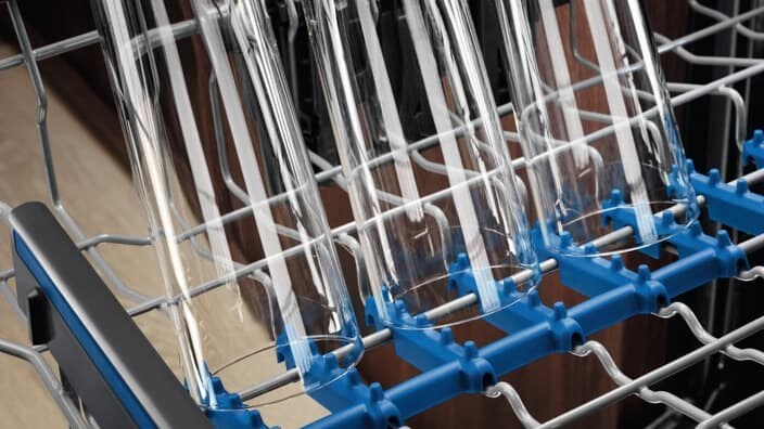 Dishwasher with SoftSpikes & SoftGrips