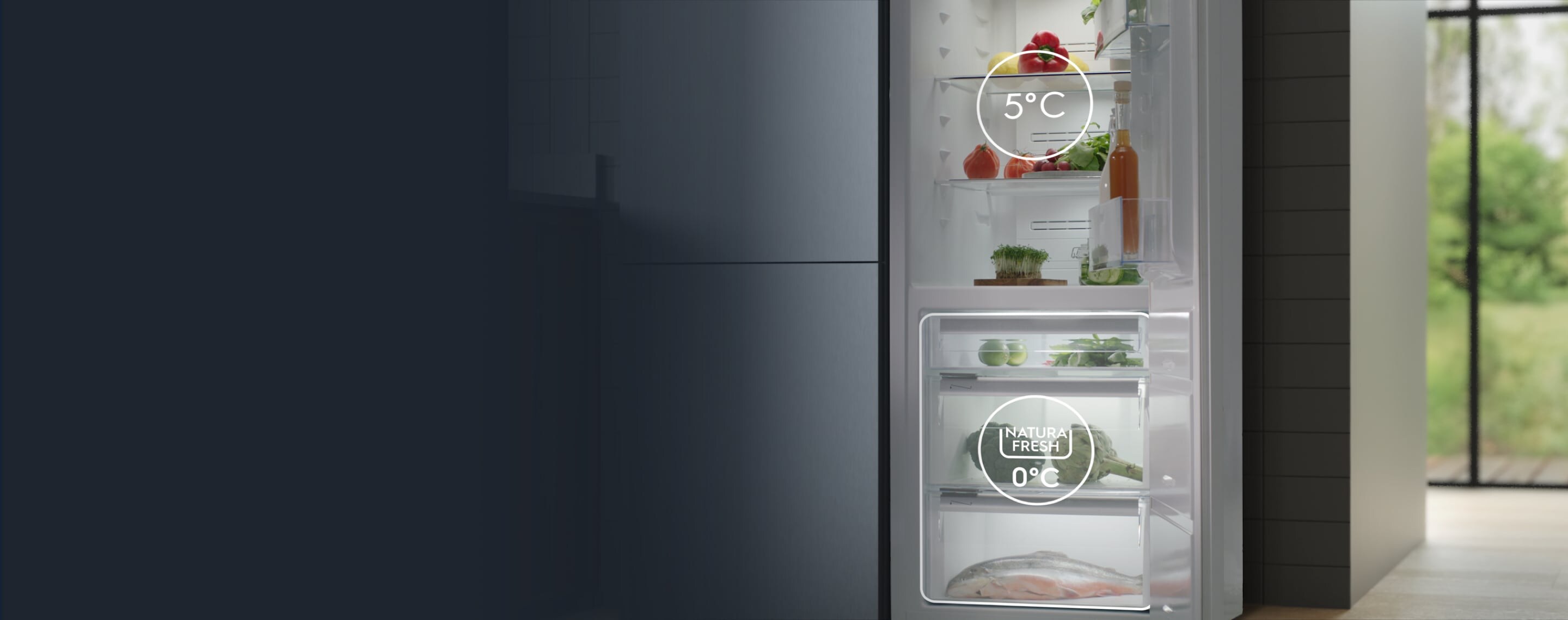 900 NaturaFresh fridge-freezer